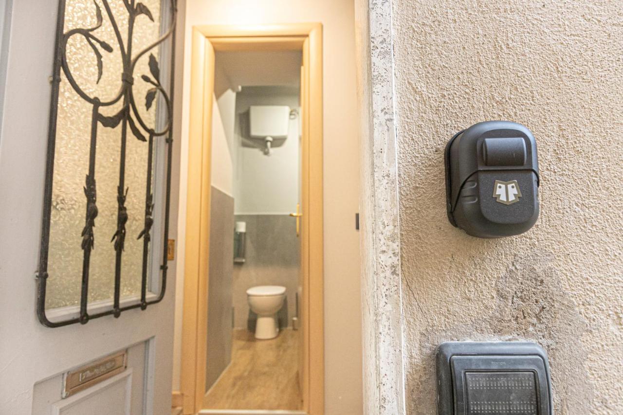 Appartement Giano Host - I Teatri à Gênes Extérieur photo